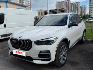 2019 BMW X5 40i IV (G05/G18), белый, 5900000 рублей, вид 1