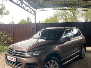 2013 Volkswagen Touareg II, коричневый, 2020000 рублей, вид 2