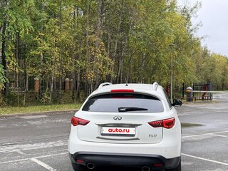 2011 Infiniti FX37 II (S51), белый, 1990000 рублей, вид 4