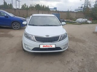 2014 Kia Rio 6-speed III, белый, 670000 рублей, вид 1