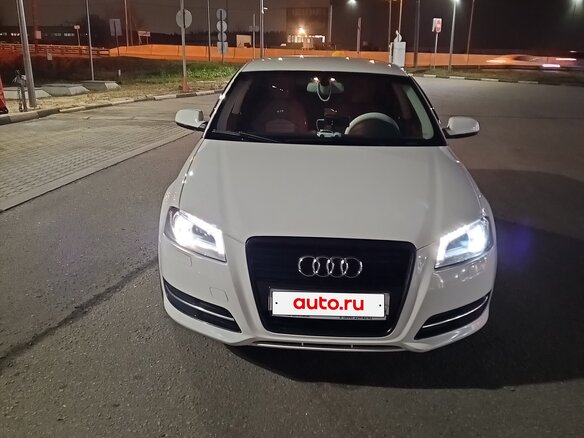 2011 Audi A3 II (8P) Рестайлинг 2, белый, 900000 рублей - вид 1