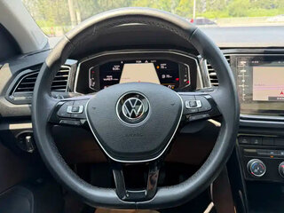 2022 Volkswagen T-Roc I (China Market), белый, 1700000 рублей, вид 5