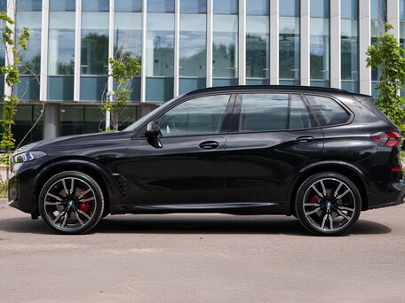 2025 BMW X5 40i IV (G05/G18) Рестайлинг, чёрный, 13900000 рублей, вид 3