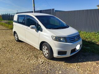 2012 Honda Freed Spike I Рестайлинг, белый, 1090000 рублей, вид 4