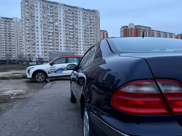 1997 Mercedes-Benz CLK-Класс 230 I (W208), синий, 585000 рублей - вид 9