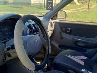 2003 Hyundai Accent ТагАЗ II, серебристый, 180000 рублей, вид 4