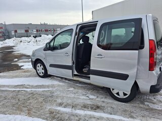 2009 Peugeot Partner II, серебристый, 587672 рублей, вид 5