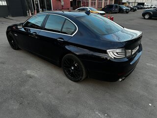 2013 BMW 5 серии 520i VI (F10/F11/F07), синий, 1549000 рублей, вид 2