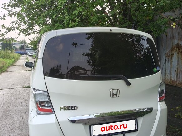 2012 Honda Freed I Рестайлинг, белый, 990000 рублей - вид 2