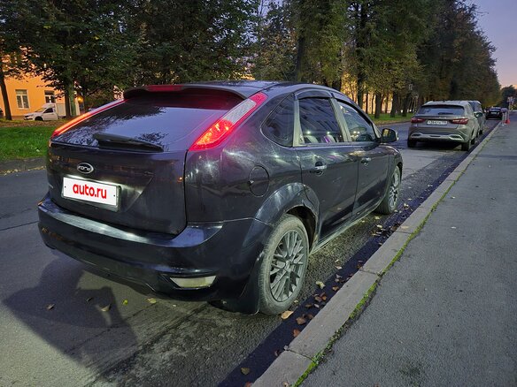 2008 Ford Focus II Рестайлинг, чёрный, 480000 рублей - вид 3