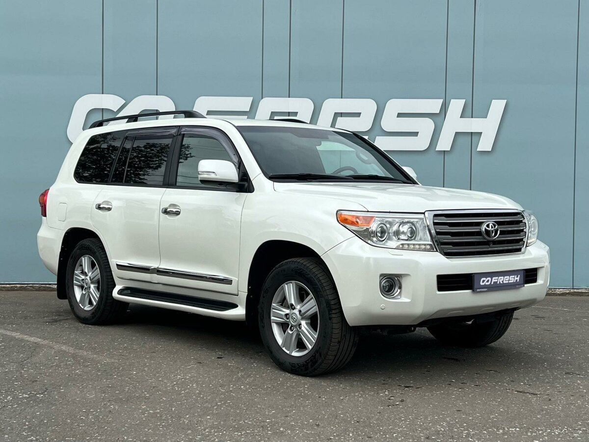 Открыть фотографии: Toyota Land Cruiser 200 Series Рестайлинг 1