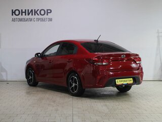 2020 Kia Rio IV, красный, 1249000 рублей, вид 4