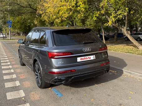 2020 Audi Q7 55 TFSI II (4M) Рестайлинг, серый, 6990000 рублей, вид 4