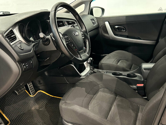 2017 Kia Ceed II Рестайлинг, чёрный - вид 12