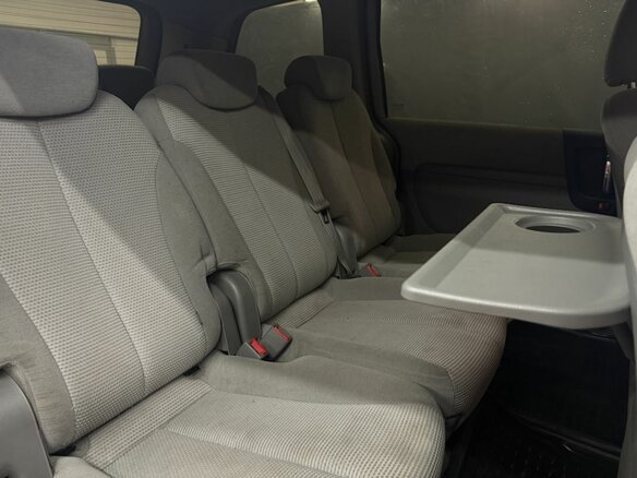 2007 Kia Carnival Grand II, серебристый, 599900 рублей - вид 17