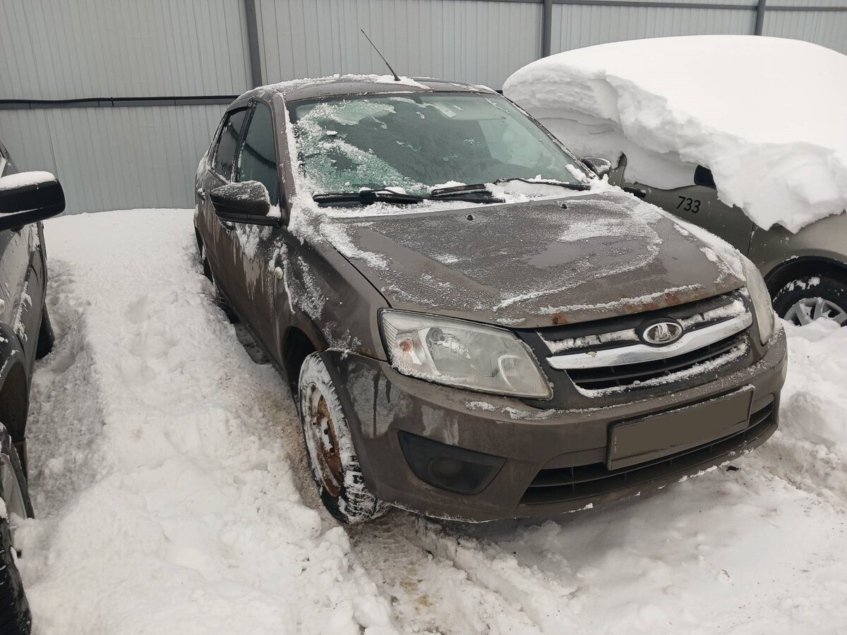 Открыть фотографии: Lada (ВАЗ) Granta I