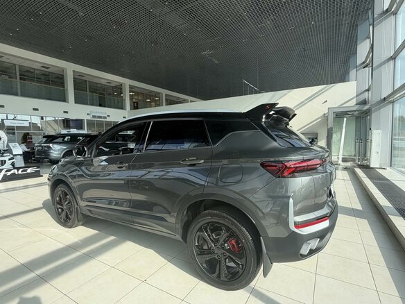 2026 Geely Coolray I Рестайлинг, серый, 2964990 рублей - вид 1