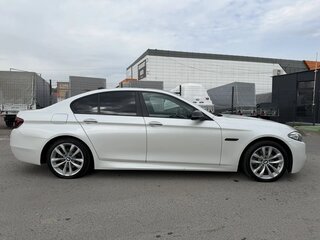 2016 BMW 5 серии 528i xDrive VI (F10/F11/F07) Рестайлинг, белый, 2299000 рублей, вид 4