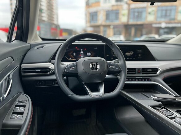 2023 Changan UNI-T I, чёрный - вид 9
