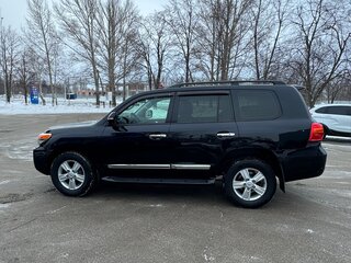 2013 Toyota Land Cruiser 200 Series Рестайлинг 1, чёрный, 4500000 рублей, вид 3