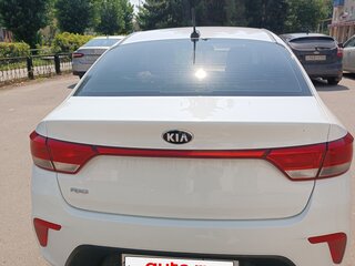 2018 Kia Rio IV, белый, 1500000 рублей, вид 3