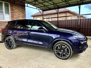 2017 Porsche Cayenne Diesel II Рестайлинг (958), фиолетовый, 5450000 рублей, вид 2