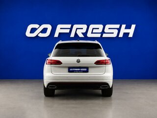 2018 Volkswagen Touareg III, белый, 4790055 рублей, вид 4