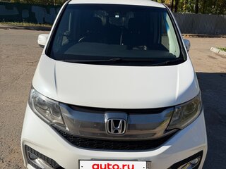2016 Honda Stepwgn Spada V, белый, 1950000 рублей, вид 2