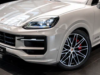 2025 Porsche Cayenne GTS Coupé III Рестайлинг, серый, 23900000 рублей, вид 4