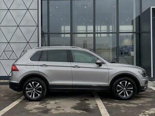 2019 Volkswagen Tiguan II, серебристый, 2599000 рублей, вид 5