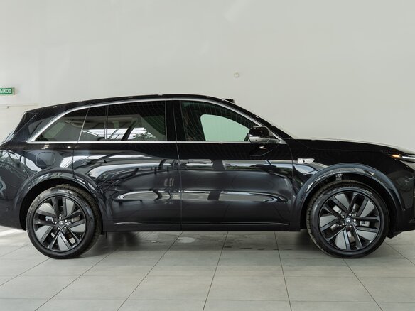 2025 Li Auto (Lixiang) L6 I, чёрный - вид 3