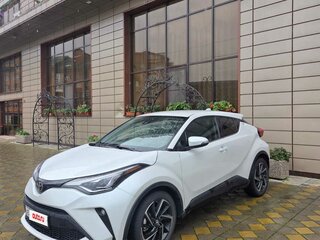 2022 Toyota C-HR I Рестайлинг, белый, 2200000 рублей, вид 3