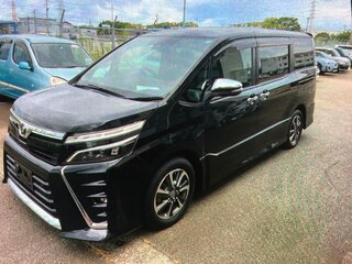 2020 Toyota Voxy III (R80) Рестайлинг, чёрный, 3150000 рублей, вид 1