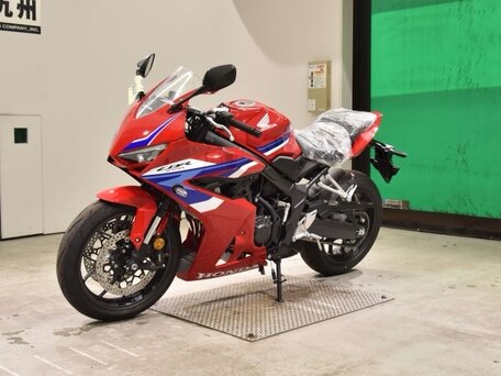 2026 Honda CBR 650R, красный, 1032000 рублей, вид 4
