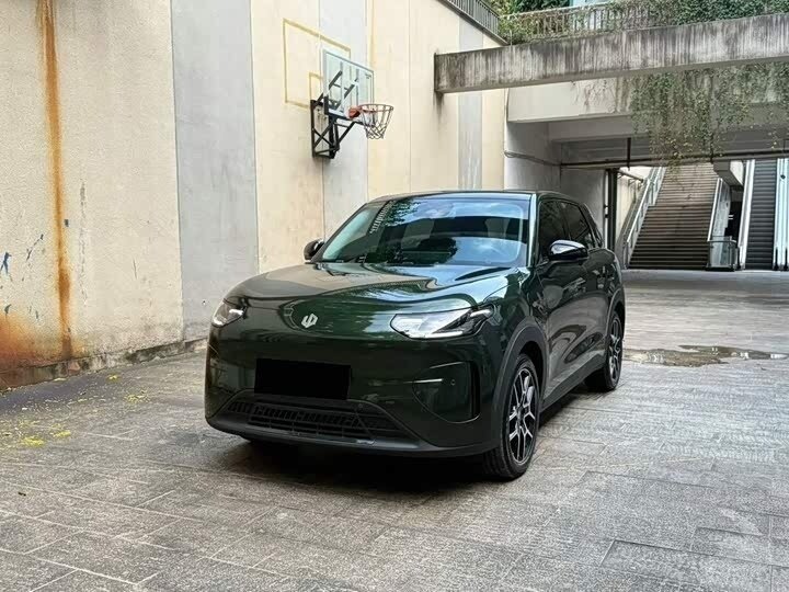 Открыть фотографии: Leapmotor A10