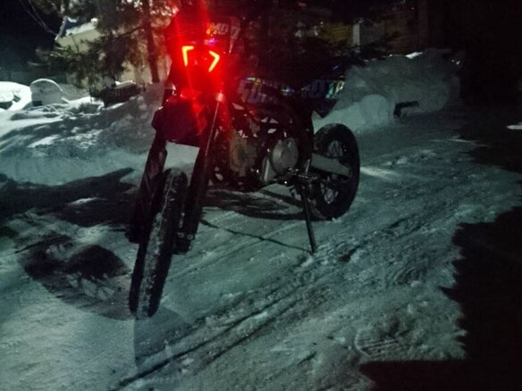 2022 Regulmoto Seven Medalist 150E, красный, 85000 рублей - вид 3
