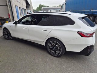 2025 BMW 5 серии 540d xDrive VIII (G60/G61/G68), белый, 12990000 рублей, вид 2