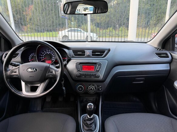 2014 Kia Rio 5-speed III, голубой - вид 9