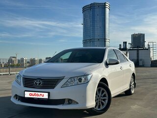 2013 Toyota Camry VII (XV50), белый, 1549000 рублей, вид 1