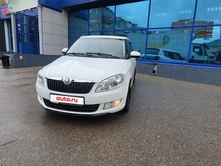 2014 Skoda Fabia II Рестайлинг, белый, 810000 рублей, вид 1