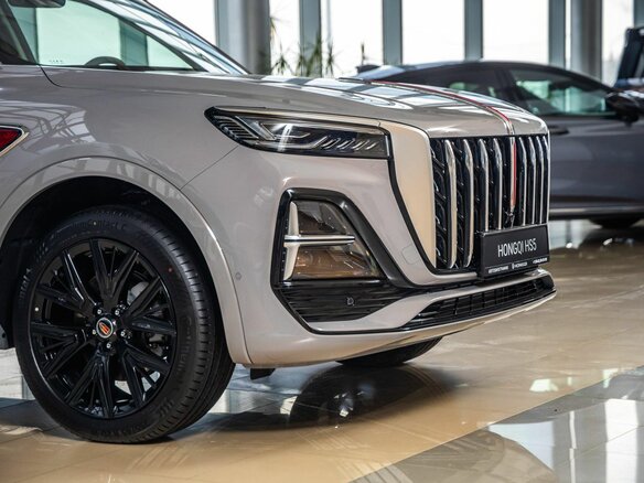 2025 Hongqi HS5 I Рестайлинг, серый, 3999000 рублей - вид 3