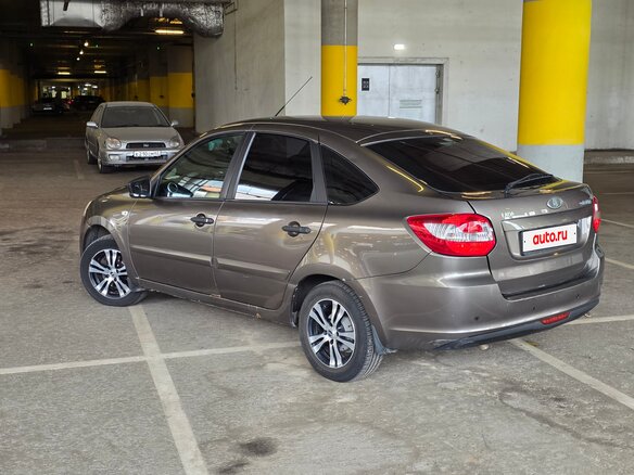 2017 Lada (ВАЗ) Granta I, коричневый, 425000 рублей - вид 4
