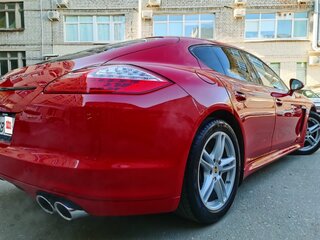 2013 Porsche Panamera 4 I Рестайлинг, красный, 2650000 рублей, вид 5