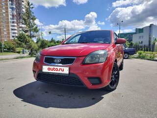 2010 Kia Rio II Рестайлинг, красный, 750000 рублей, вид 1