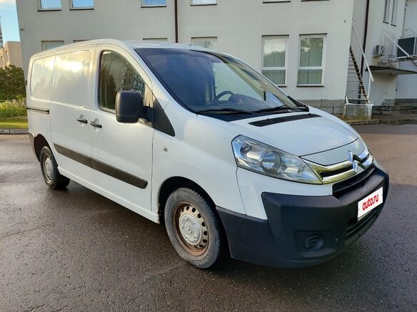 2016 Citroen Jumpy II Рестайлинг, белый - вид 2