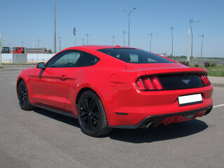 2016 Ford Mustang VI, красный, 3200000 рублей, вид 5