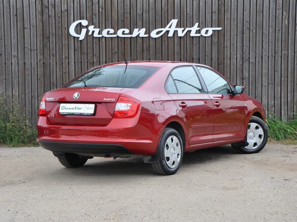 2016 Skoda Rapid I, красный, 980000 рублей - вид 4