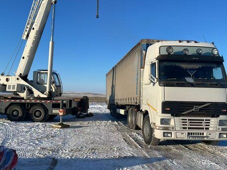 1999 Volvo FH, белый, 2190000 рублей, вид 5