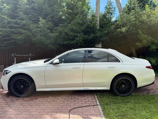 2021 Mercedes-Benz S-Класс 400 d 4MATIC VII (W223), белый, 8500000 рублей, вид 3