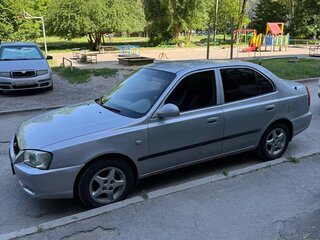 2005 Hyundai Accent ТагАЗ II, серебристый, 310000 рублей, вид 4